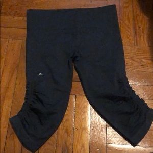 Lulumon athletic bottoms